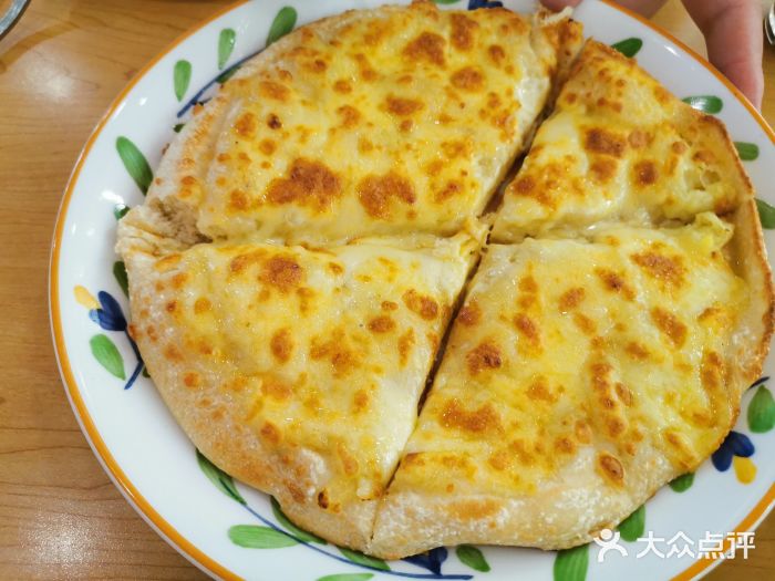 萨莉亚意式餐厅(南京环亚凯瑟琳广场店)榴莲披萨图片