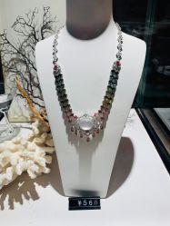 -北京七彩云南翡翠珠宝旗舰店(月坛店)