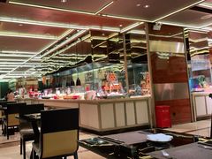 -大中华希尔顿酒店-念自助餐·嗨啤·小龙虾