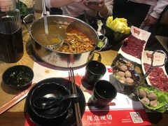 -左庭右院鲜牛肉火锅(金山万达店)