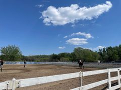 -月河湾马术俱乐部(朝阳店)