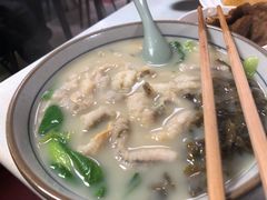 招牌黄鱼面-明呈黄鱼面馆(斜土路店)