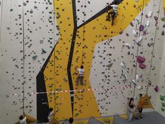 -问山MountQuest攀岩馆