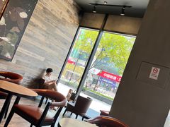 靠窗位-星巴克(宿迁苏宁广场店)