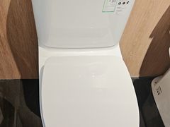-百安居装修建材卖场(泰然店)
