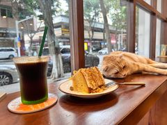 -C.Y Cafe