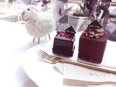 -UNI UNI(环亚凯瑟琳店)