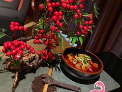 港式红烩牛腩配扳手有机胡萝卜-魔厨私房菜(观音桥店)
