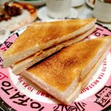 与港味相遇的夜晚，必尝港式美食。