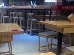 -魔都三兄弟酸辣粉·蘸卤炸串(虹桥万科店)