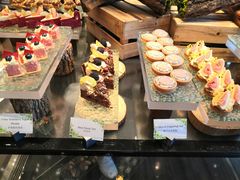 -两咖啡自助餐厅(静安香格里拉酒店)