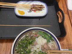 -云阿蛮云南生烫牛肉米线(奉贤路店)