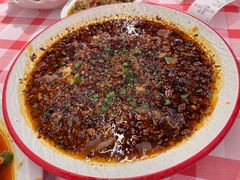 水煮牛肉-洪霞餐馆·川菜·鲜货现炒(两江春城店)
