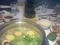 -烹然四季椰子鸡火锅(姚家园万象汇店)