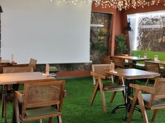-Dragon Pizza•圆脸龙披萨·牛排餐厅