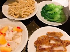 酸笋-漆黑觉米粉(三里屯店)