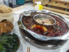 -正贰捌经重庆老火锅(建设路店)