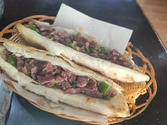 -秦小龙驴肉火烧馆