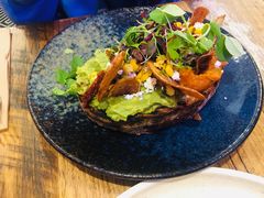 -FLOVIE FLORIST CAFE