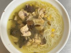 -文山荷鲜居(翠湖店)
