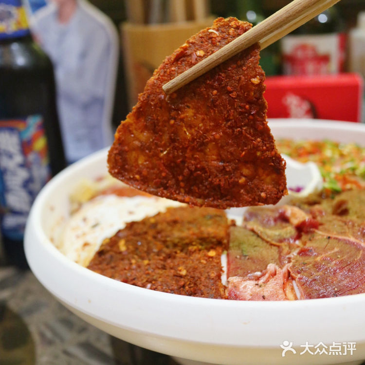 白石洲吃麻辣火锅居然这么燃！ | 小龙坎街舞主题店