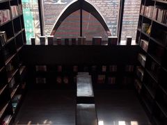 -钟书阁(松江泰晤士小镇店)