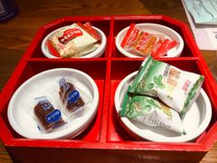 -黄泥岗·地道湖北菜(奥特莱斯店)