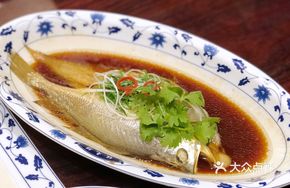 Steamed Double Delicacies with Soy Sauce