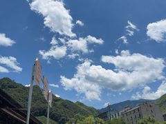 -安吉龙王山峡谷漂流