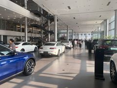 -天津波士信达奔驰4S店(卫津南路店)