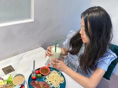 -丽莎沙拉轻食餐厅(国贸店)