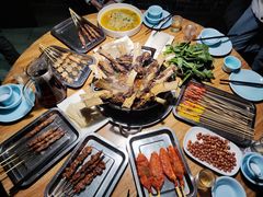 -茸梅路右拐龙虾-农家菜(松江店)