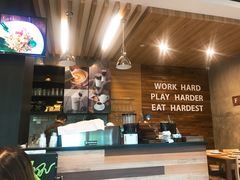 -Chom Cafe and Restaurant