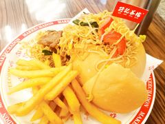 日式炒面面包佐薯条-孖记茶档·热腾茶餐(江南西plus店)