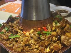-老佛爷炭火蛙锅直营(清滨路总店)