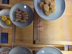 -阮大兴糕团(滨江宝龙店)