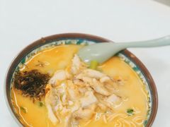 招牌黄鱼面-明呈黄鱼面馆(斜土路店)