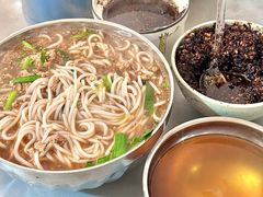 -正宗杨记普洱酸醋米线(总店)