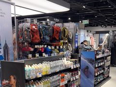 -迪卡侬(环球港店)