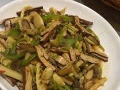 -天乐农家鱼头王(天目湖店)