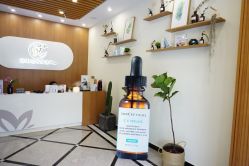 -悦芳庭美肤美体品牌集合店