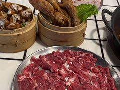 -鹿鸣山草本茶香火锅(园西路店)