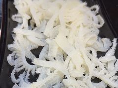 -果松木炭酸菜铜火锅·外婆参鸡汤