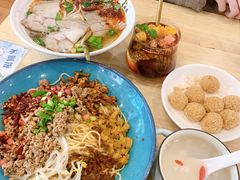 -贵凤凰贵州米粉(五道口店)