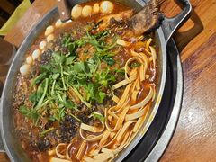 -重庆鸡公煲·青锅花椒鱼(牡丹江路店)