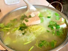 白菜豆腐粉丝汤-宝光熏肉鞋底火烧(新街口店)