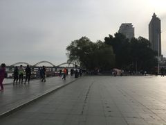 铁道桥-人民防洪胜利纪念塔