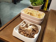 -盛源川香鱼火锅(西小区总店)