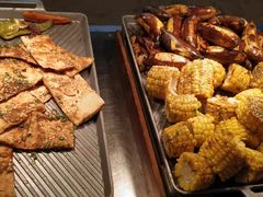 -亚龙湾希尔顿自助餐厅·海鲜·烧烤·沙滩BBQ·现场乐队