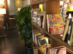 -魔方城市书房(中街益田店)